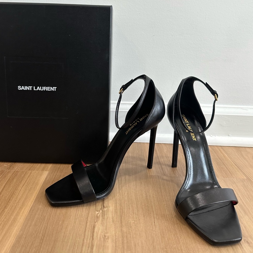 SAINT LAURENT YSL AMBER SANDALS IN LEATHER